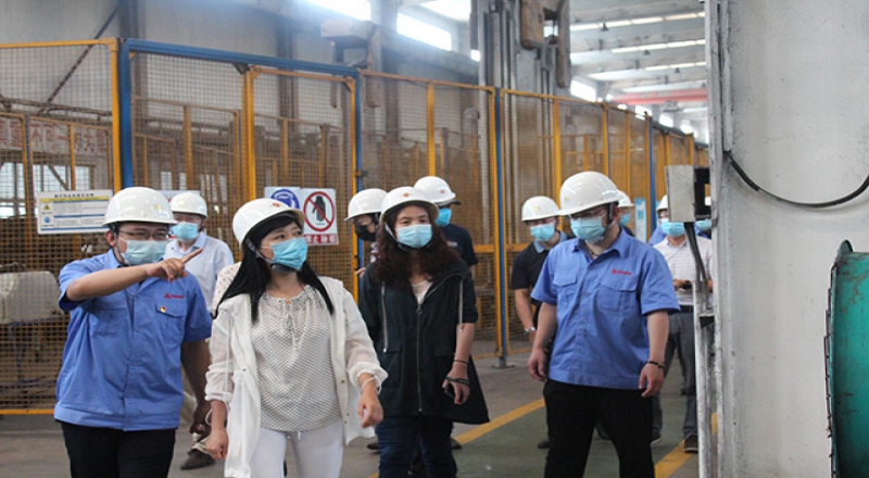 河北國(guó)控集團(tuán)領(lǐng)導(dǎo)蒞臨焊網(wǎng)公司指導(dǎo)工作